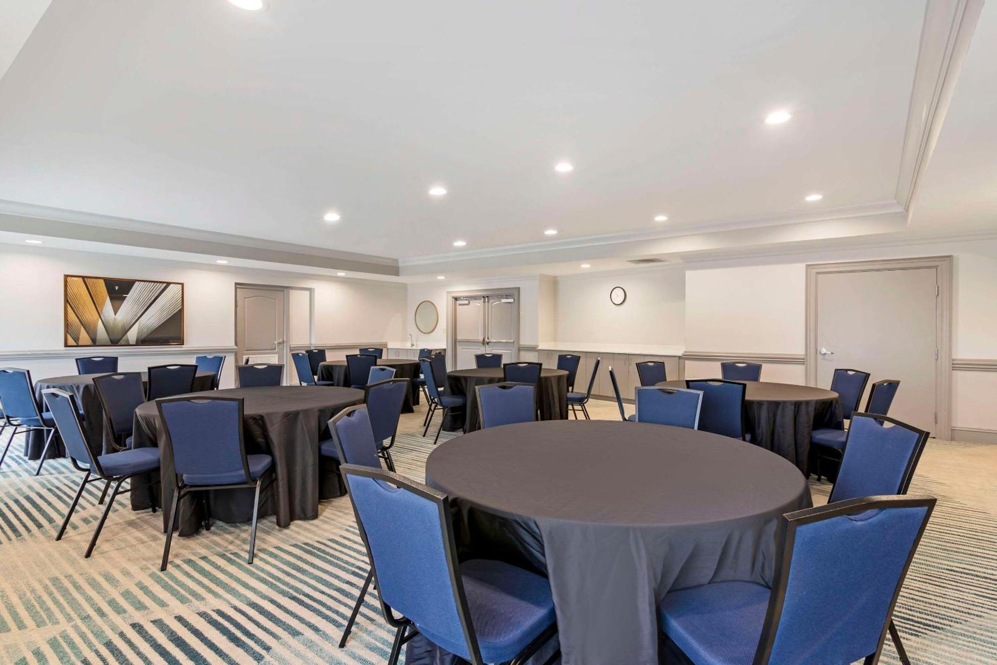 Comfort Suites Valdosta Eksteriør billede